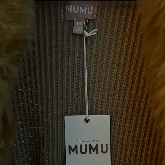 Brand new Show Me Your Mumu sweater with fur collar - Picture 3 of 3